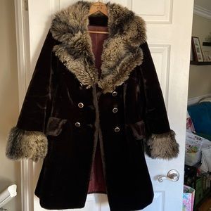 Vintage faux fur coat, from the 1960’s. Dark brown coat with brown fur accents